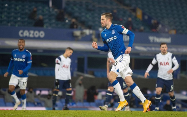 的夺冠热门 的夺冠热门